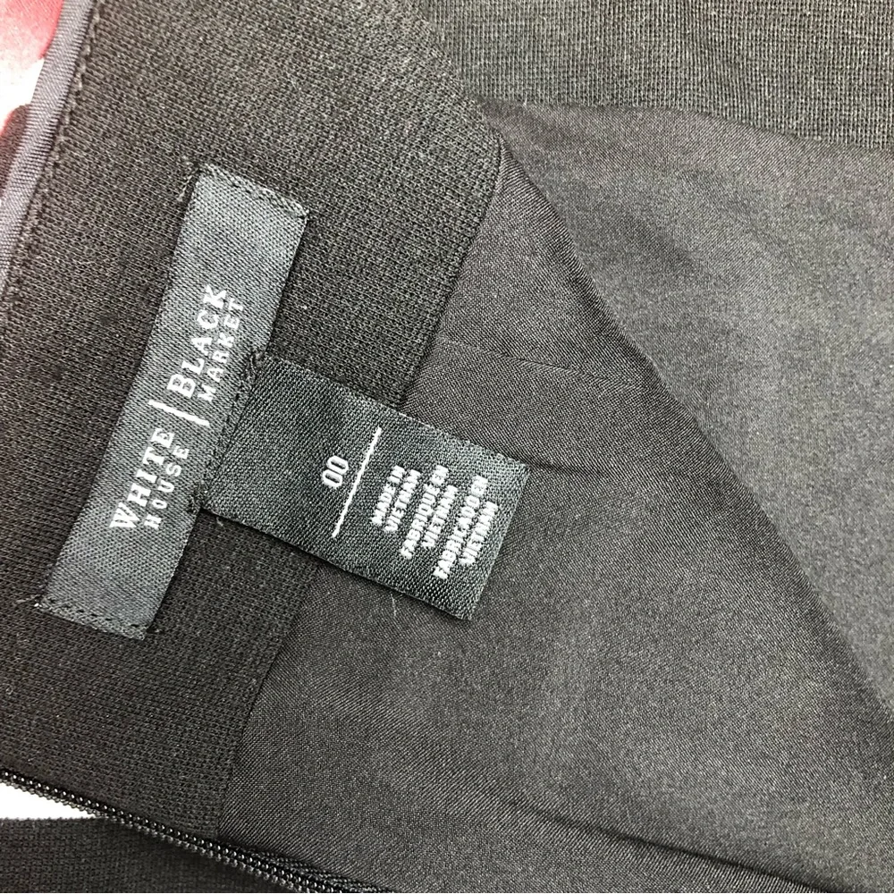 White House Black Market (WHBM) Ponté Stripe Pencil Skirt Black & White - Picture 10 of 10